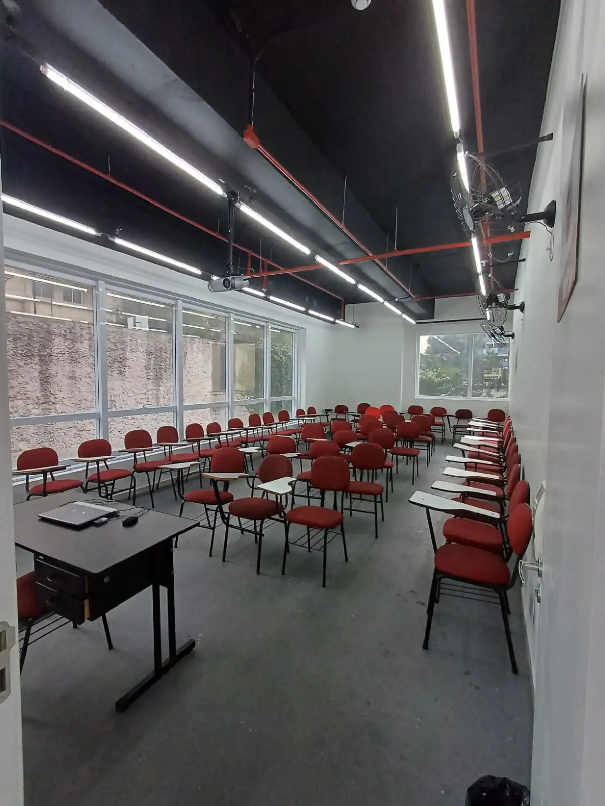Sala de Capacitação teórica jovens aprendizes Cidade de São Paulo