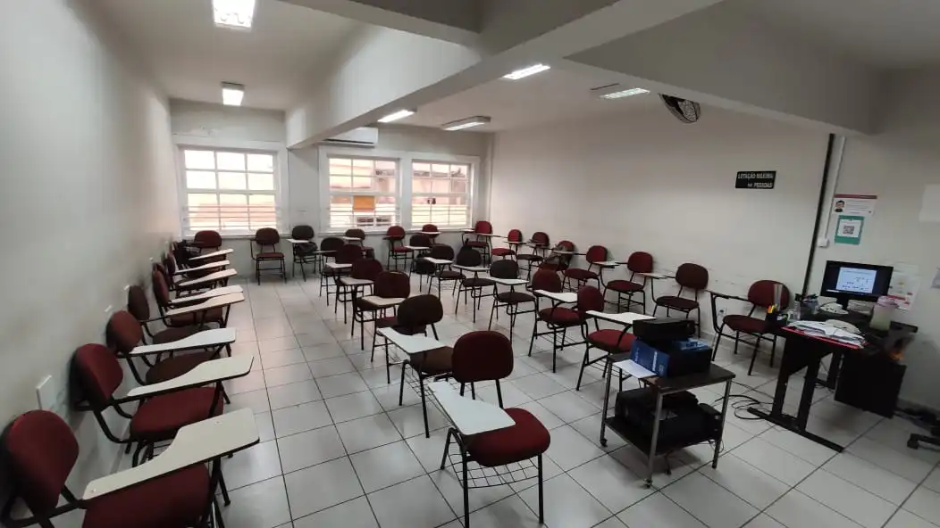sala-capacitação-teórica-01-jovem-aprendiz-e-estagiário-ISBET-Belo-Horizonte