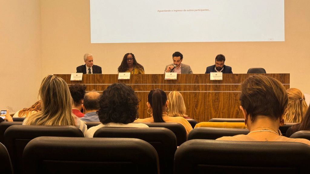 Reunião de aprendizagem profissional.