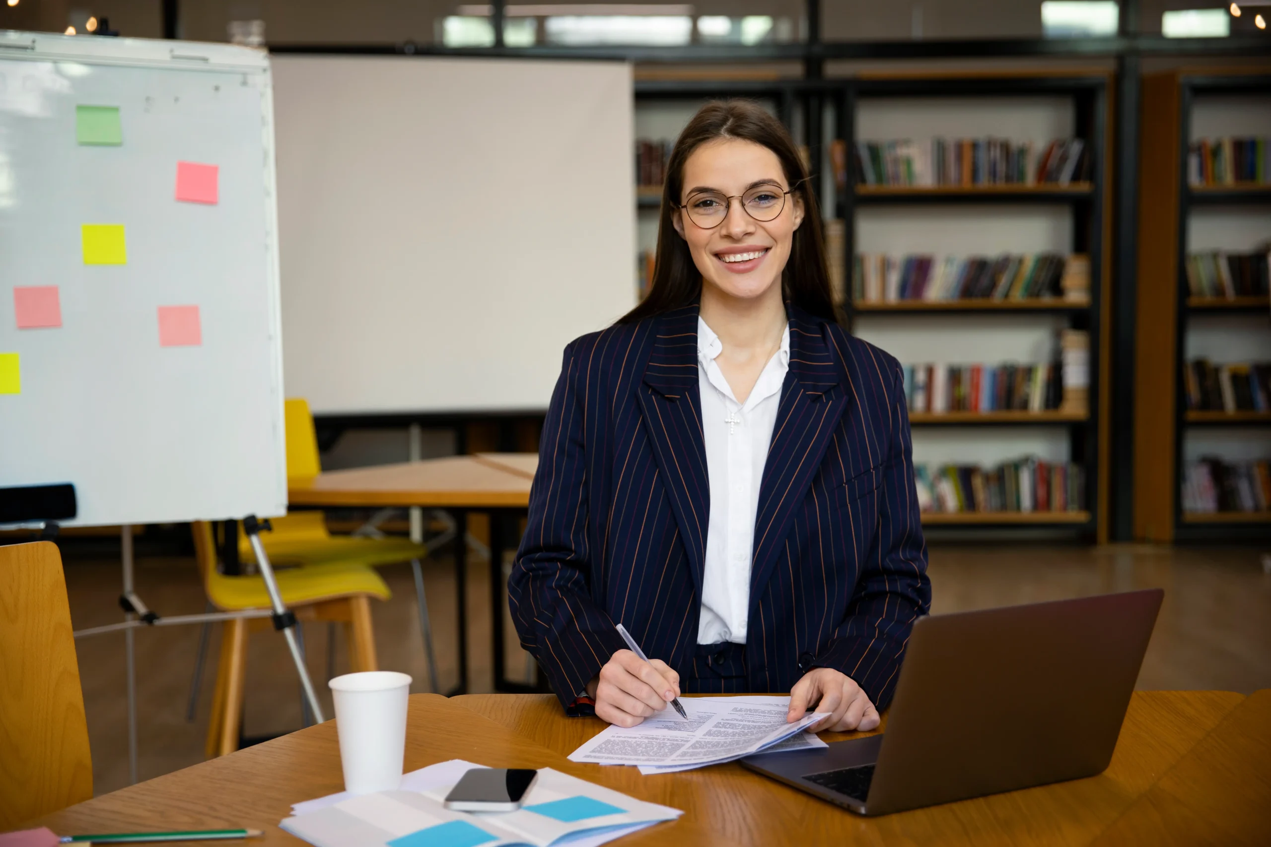 entidade qualificadora na aprendizagem com acompanhamento pedagógico.